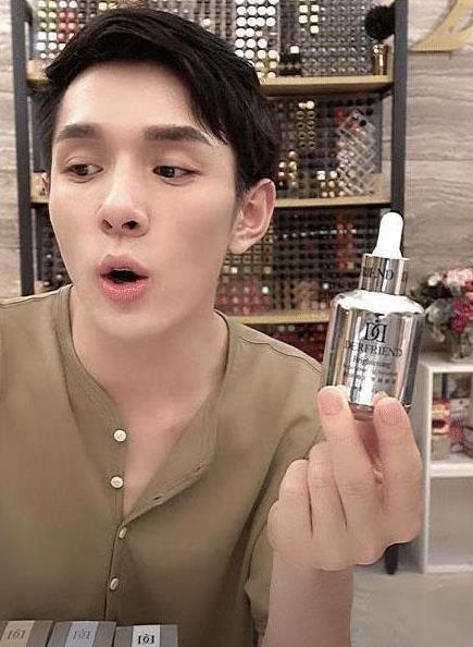 明星 长期使用精华液，三年后皮肤会变成什么样，说出来你或许不信