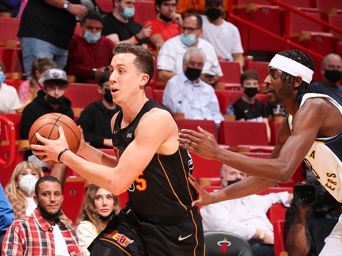 保羅|22記三分，53個籃板！3年8500萬，東部保羅果然名不虛傳