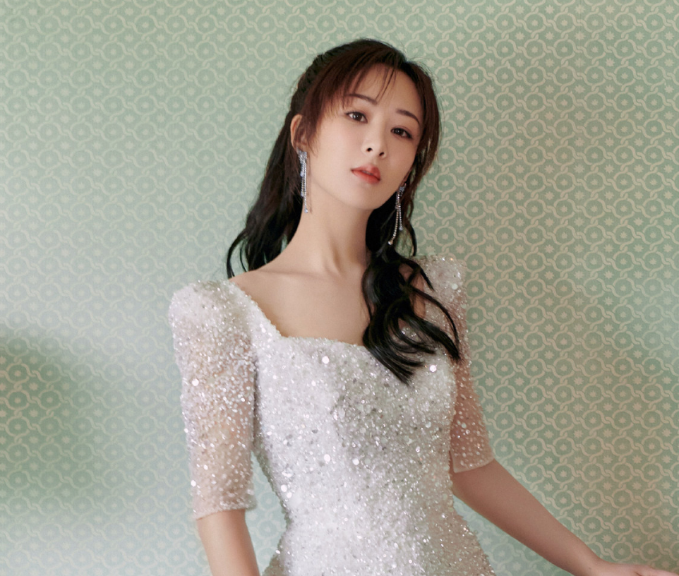 杜华|杜华点赞杨紫绯闻后，公司最担心的事情发生了，王一博成受害者