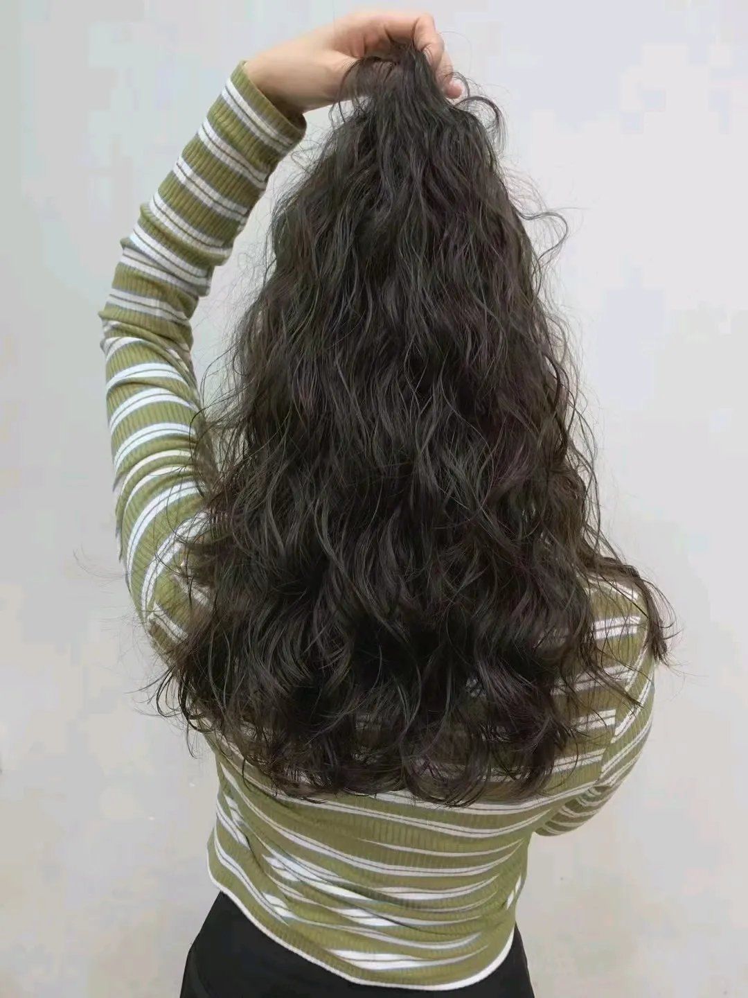烫发 春节发型怎么选？都是卷烫发别错过，很洋气