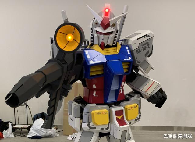 高达|倾注9个月心血打造!「等身大」RX-78-2高达现身Comiket99