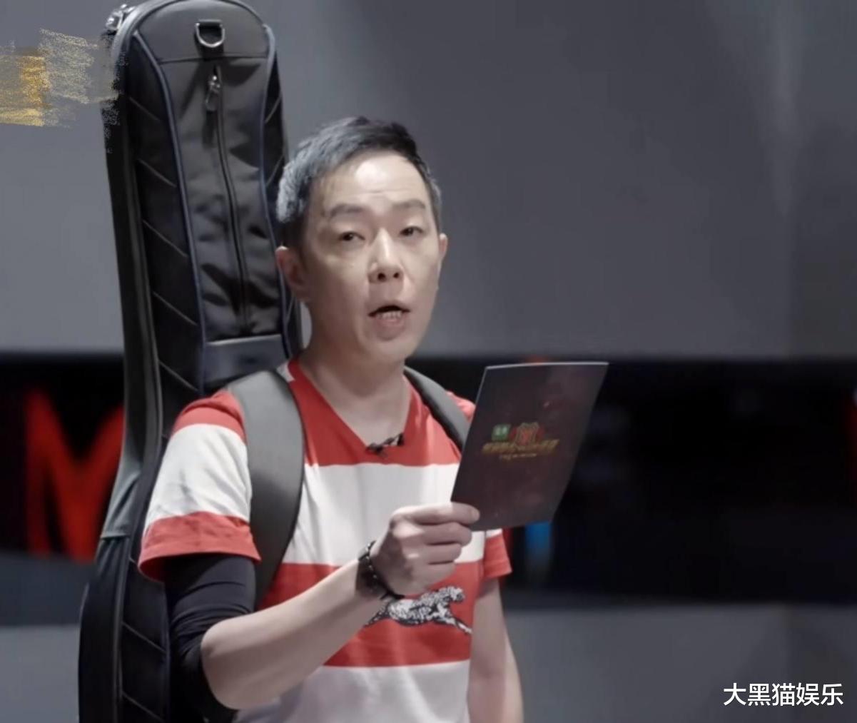 朱茵|朱茵：下嫁黄贯中，坚持5年无性婚姻，她的故事远比你想得更精彩