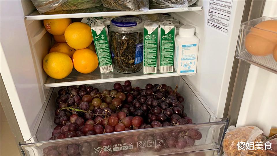 2个人的生活储备,冰箱满了不稀奇,有这些囤货,冬天不用出门了