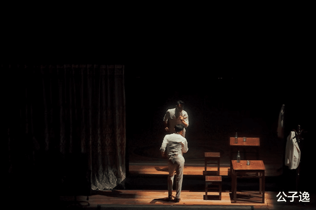 袁咏仪|“顺了一辈子的女人”袁咏仪：娘家，托起了她这“疯癫”的一生