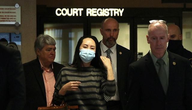 蒋大为|释放孟晚舟信号灯响起，助纣为虐的蒋大为慌了，成龙留一声鄙夷