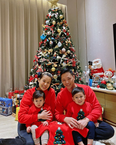 胡杏儿|超淡定！胡杏儿上春晚前挺三胎孕肚做年夜饭，怀孕8月状态超好