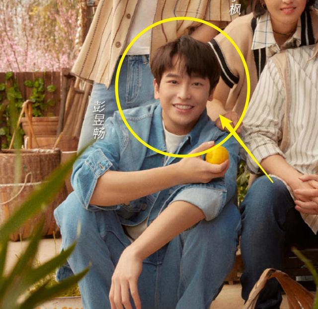 张艺兴|《向往5》五人海报出炉，妹妹站C位，新成员张艺兴站位引热议