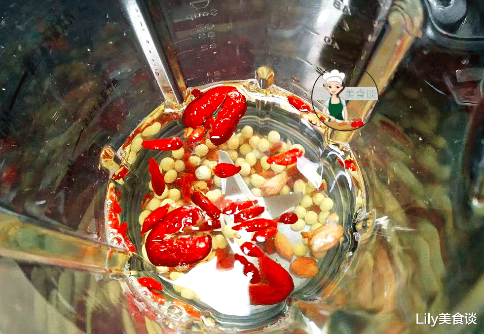 衰老|夏天女人要多吃这“五红”，加水打成糊，每天吃一碗，补气养血女人更美