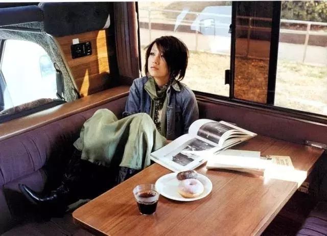 李靓蕾|“偏执歌后”中岛美嘉:凭一首歌拉低日本自杀率,失聪仍坚持歌唱