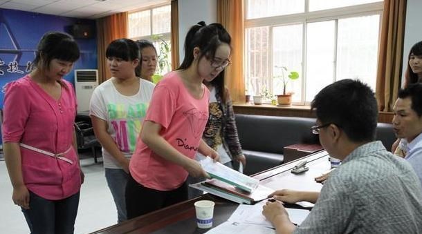 双鱼座|2021专科生有福了，一家大型国企即将开始招聘，无需笔试不限学历