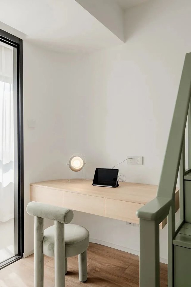 117㎡北欧风,森系外观+奶油质感,牛油果绿背景墙太耐看!