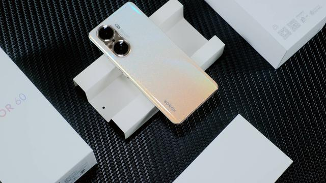 折叠屏|2021最美的三款国产手机，你们有没有不同意见？