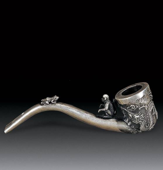 鼻烟壶|别戴大金项链子了，中国男人传统的几大首饰是这些！