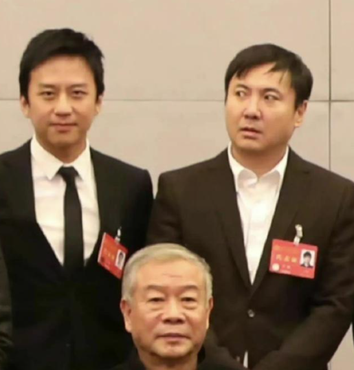 田娃|赵本山徒弟田娃爆破戏“慢半拍”，搞笑回应称：自己不适当演员