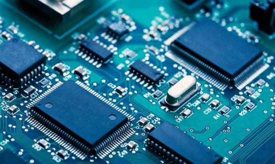 |美国人急眼了：这项技术如果守不住，中国入局将搅乱人工智能领域
