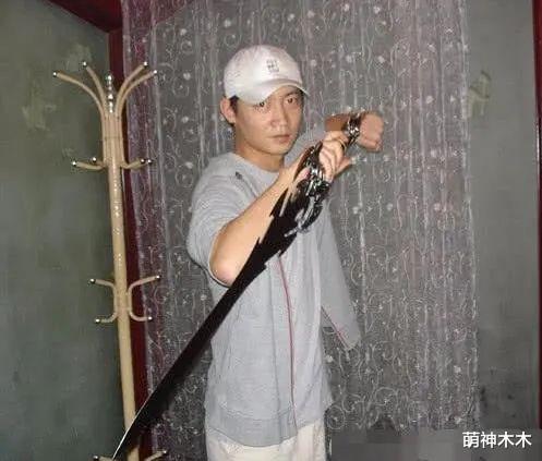 君九龄|和张晋捆绑多年的两位男神：一个被女人拉下神坛，一个为报恩退圈