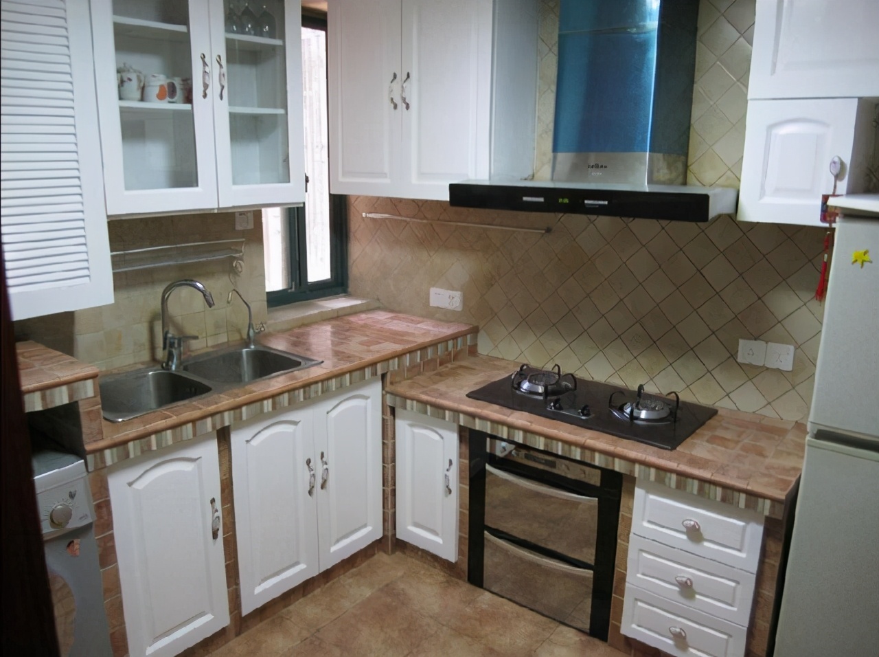 甲醛|越来越多的人厨房不装“橱柜”了，厨房应该这样装，比橱柜好用