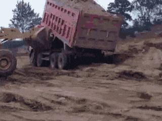 萌控孩|“从爷爷床底下发现的,这到底值不值钱啊?”哈哈哈感觉自己要发财了啊