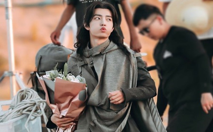 肖战|肖战《斗罗大陆》当初就拍完了全集,只是被剪成了两部播出?