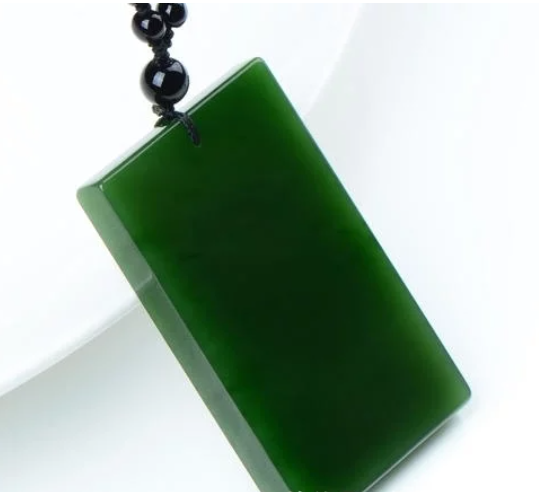 翡翠|和翡翠像极了的玉石，估计你也分辨不出