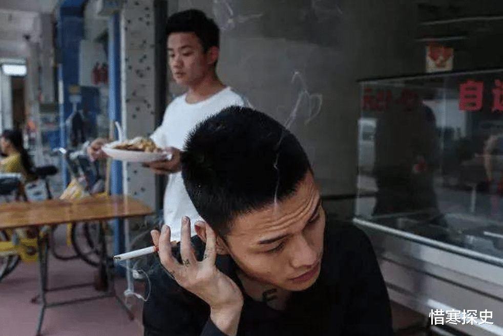 吉林市|2006年，11岁少年创“杀马特家族”，两次退出后创业为自己正名