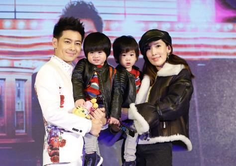 林志颖|林志颖娇妻晒双胞胎儿子近照，哥俩一胖一瘦，笑容像极爸爸了