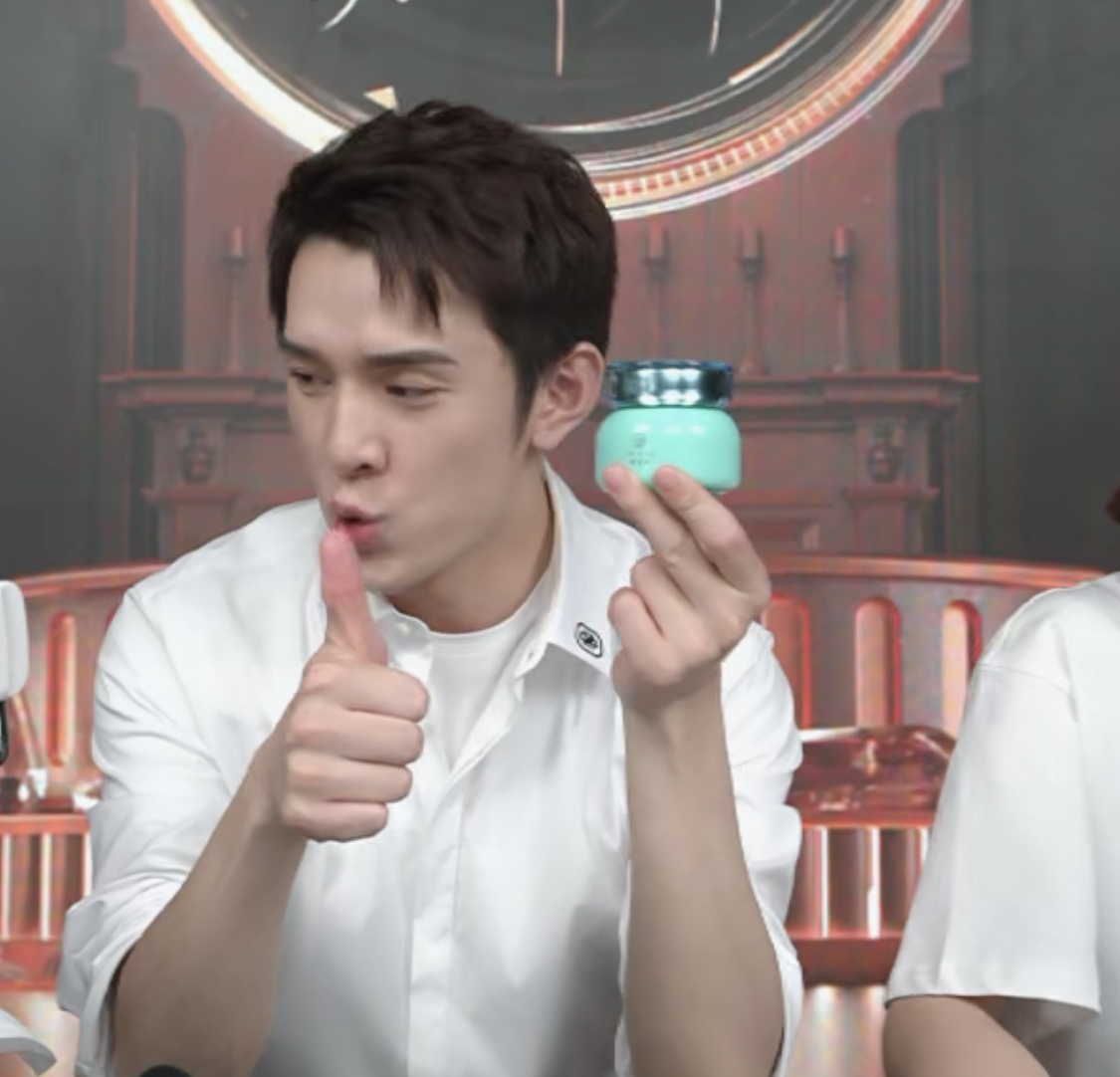 仙女棒美妆号|李佳琦力荐的泥膜才是真正的毛孔吸尘器！用后黑头不见了，毛孔大口呼吸！