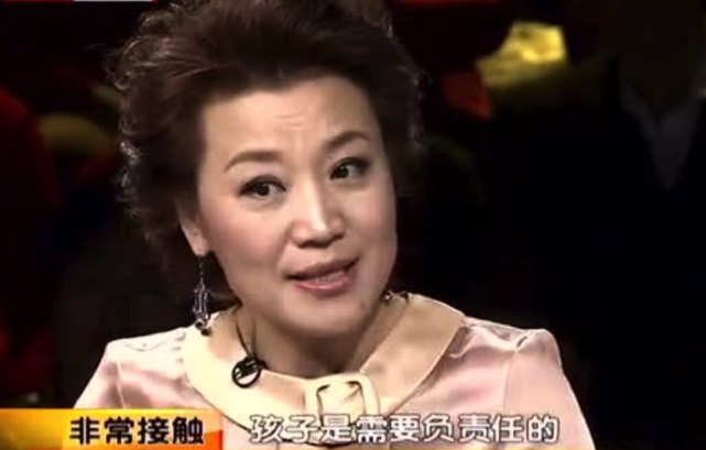 小香玉|一婚不给前夫生孩子，被母亲劝了十年，二婚嫁小丈夫得肿瘤也生子
