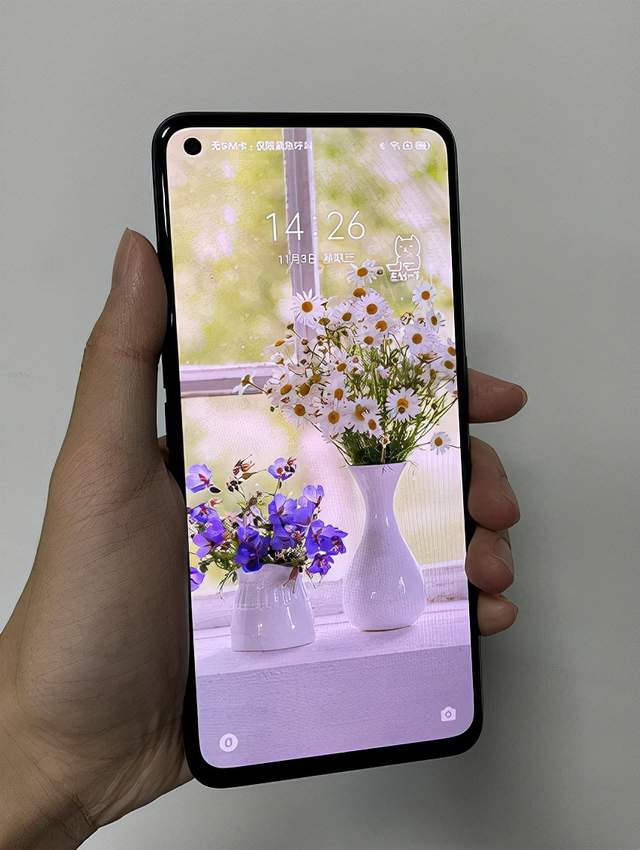realme|网友吐槽realme亮度调节体验，官方解释自动调节延迟亮了