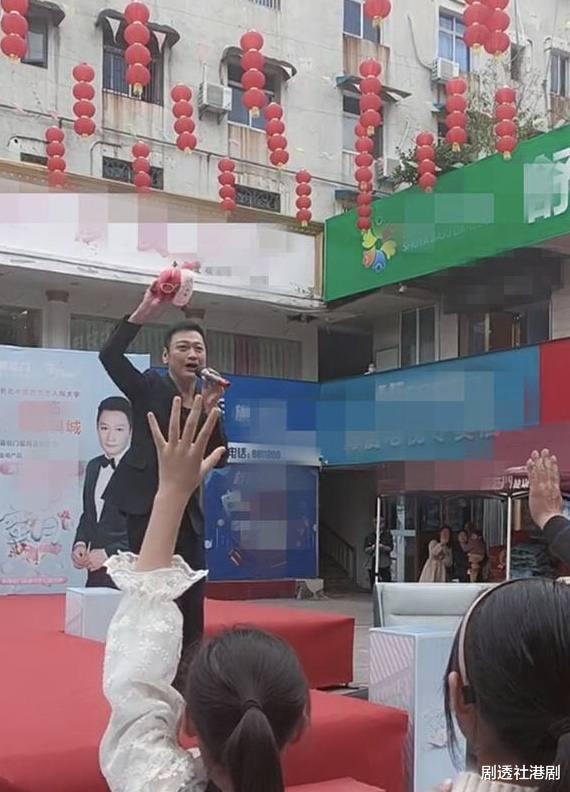 陶大宇|58岁陶大宇县城跑商演台型足，网友不禁感慨：竟落魄至此