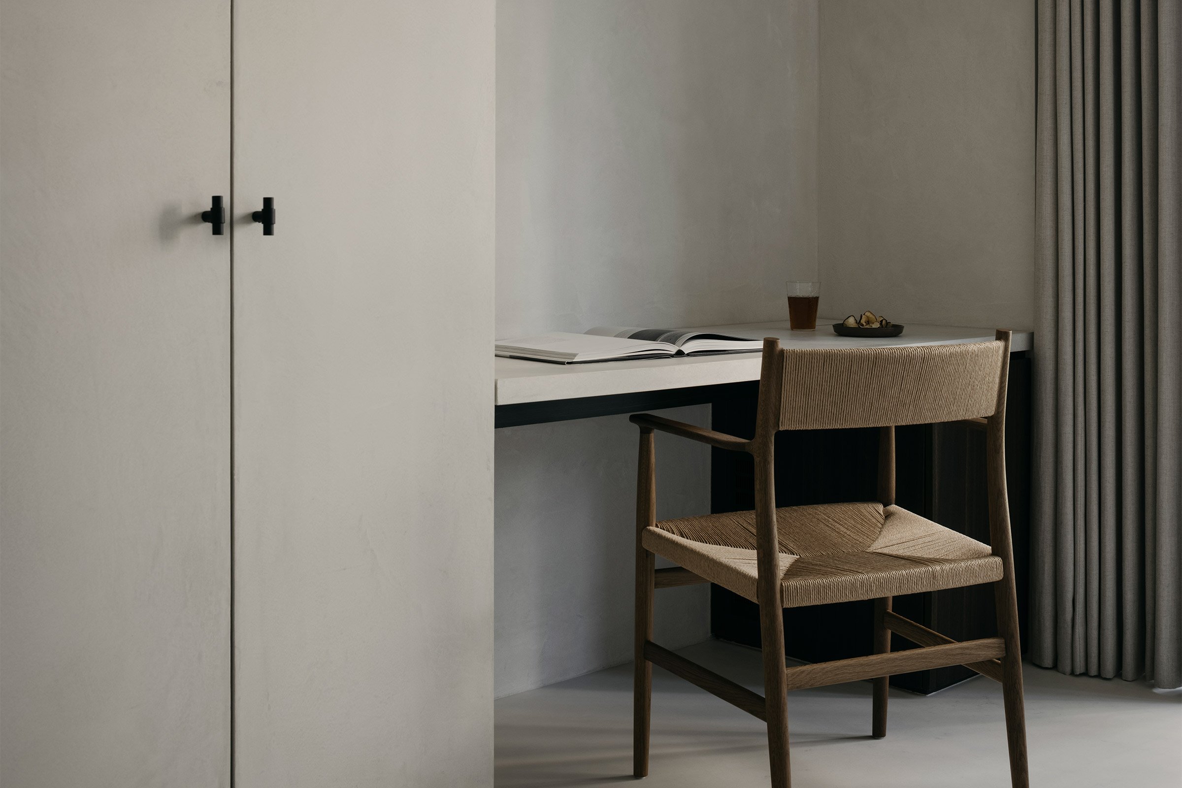 HOUSE 设计 | 改造公寓+纯粹空间+木材，亚麻，石头