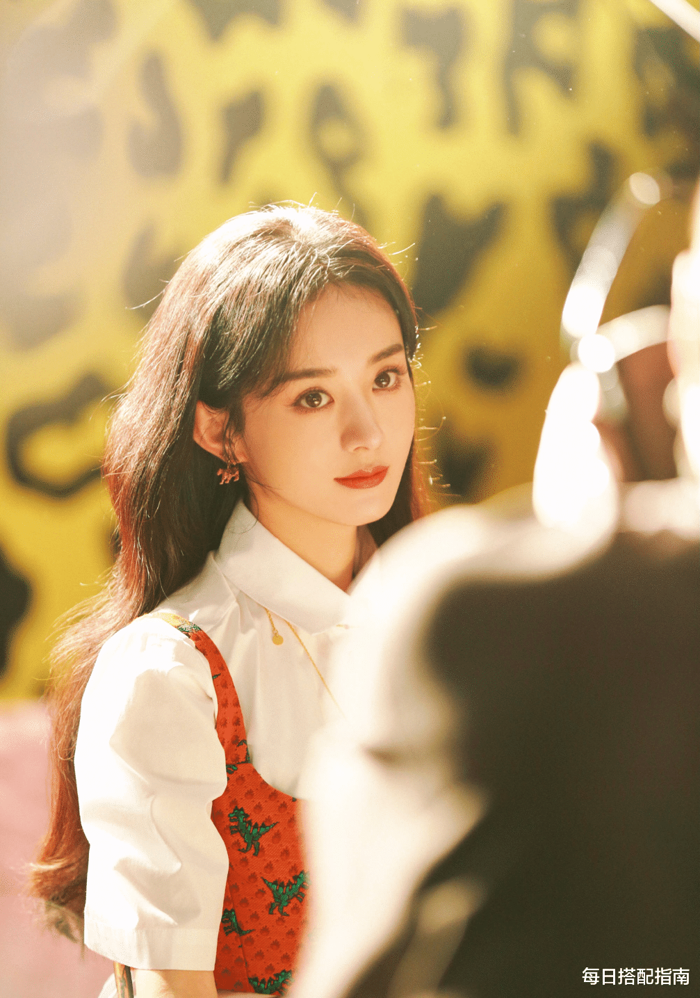 姐姐|赵丽颖单身后风格大变，穿衣大胆自信尽显成熟魅力，美出新高度