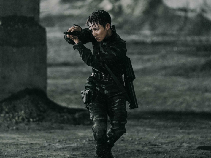 军人|浓妆艳抹就别演军人了!这8位女星告诉你,什么才是飒爽英姿