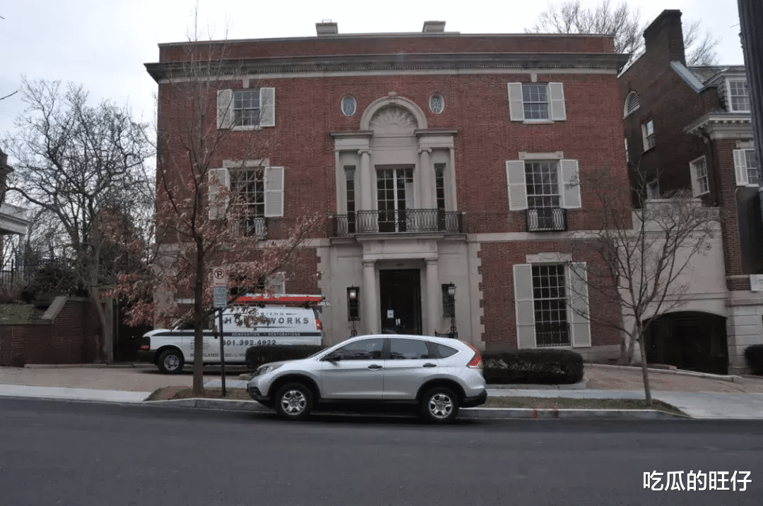 明星出轨|贝佐斯：抛弃相守25年的原配，出轨好友妻子，花1.65亿为她买豪宅