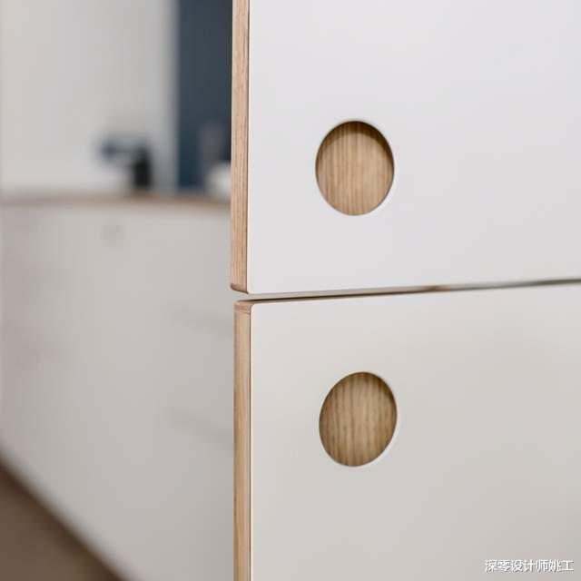 |换我装修，下套房柜子都用无把手设计，整洁美观，再久都不担心坏