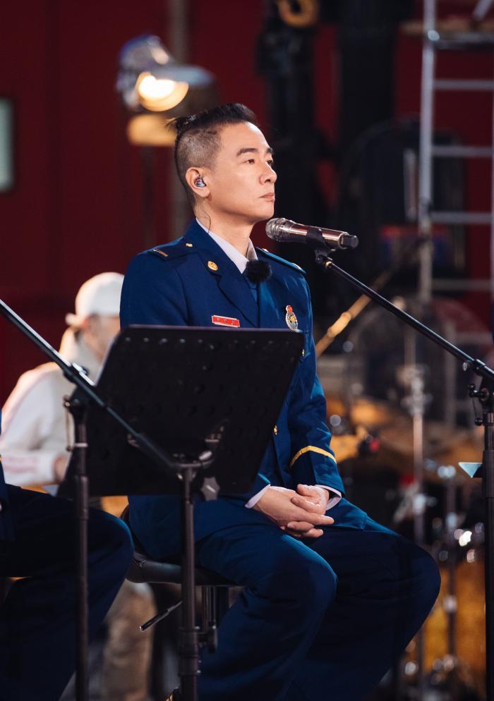 陈小春|陈小春看了崩溃!艾迪哈木写给Jasper的信让人瞬间破防!