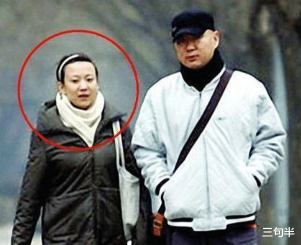 郭冬临|52岁郭冬临妻子正面照曝光，原来是我们熟悉的她，难怪多年不公开