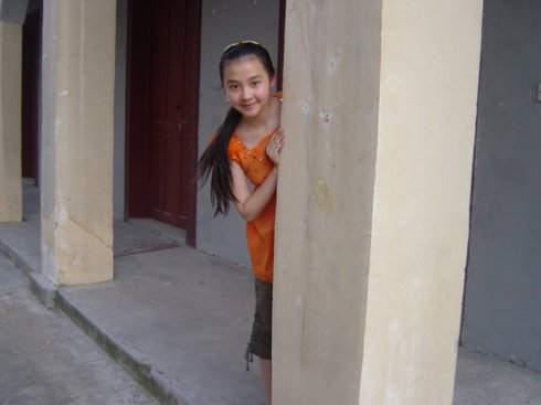 杨丽晓|童星出道的杨丽晓如今逆袭，美得不可方物，她和释小龙秘密结婚？