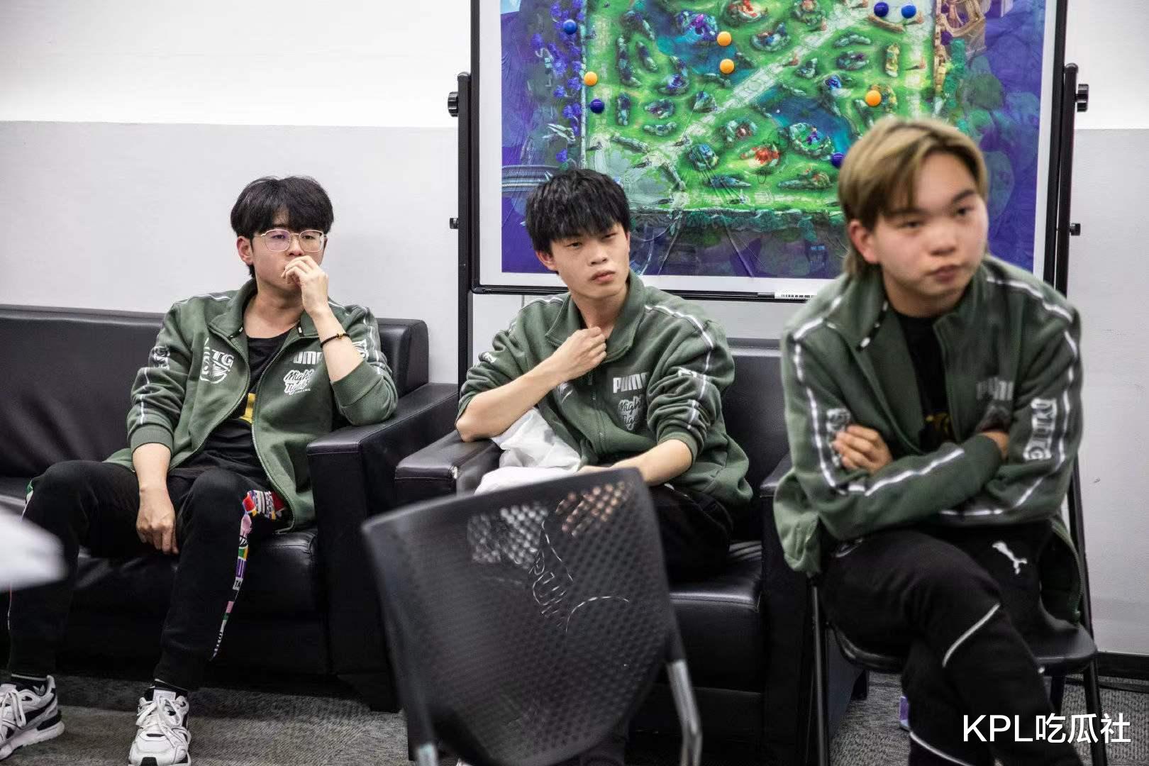 甄姬|KPL春季赛资格赛开打，XYG或将率先锁定首个临时席位，MTG状态堪忧