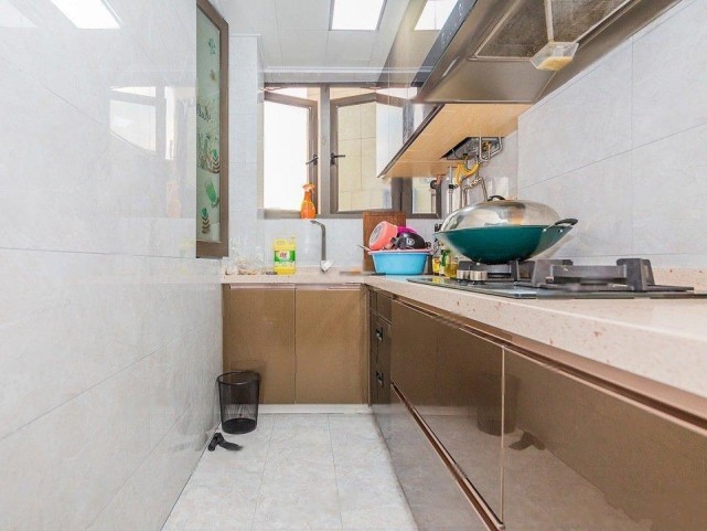 3年前不顾反对全屋贴砖，住那么久还跟新房一样，老婆直夸我聪明