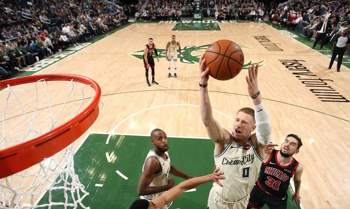 王一趣说|征服NBA的小人物,从场均1.6分到FMVP,从身价3美元到9900万