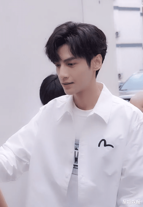 罗云熙|罗云熙要无缝进组？继《皓衣行》后再演仙侠剧，网传还和白鹿二搭