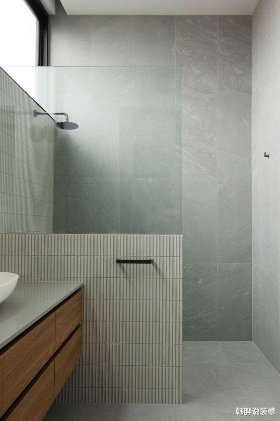 韩胖说装修 我家淋浴房隔断只做一半，既省钱又好用，亲朋好友都纷纷效仿