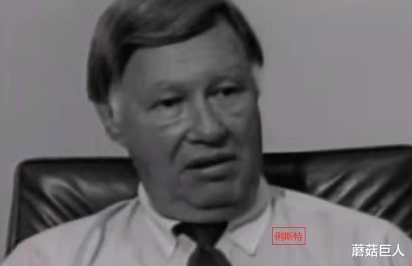 蘑菇巨人|何为仿形者之谜,蜥蜴人是真实的还是神话?谁“盯住了”蜥蜴人