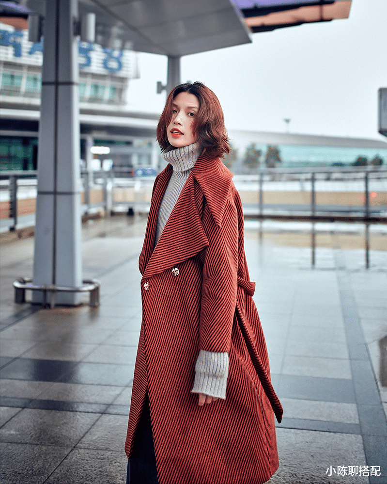 香菇 讲究“品质感”穿搭的女人,冬天这么穿,时髦又有高级感