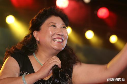 高秀敏|高秀敏去世已经16年，女儿被传败光7套房产，如今过得怎么样？