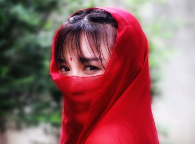李子柒停更3个月上央视,谈自己的3个人生规划,网友:格局太大