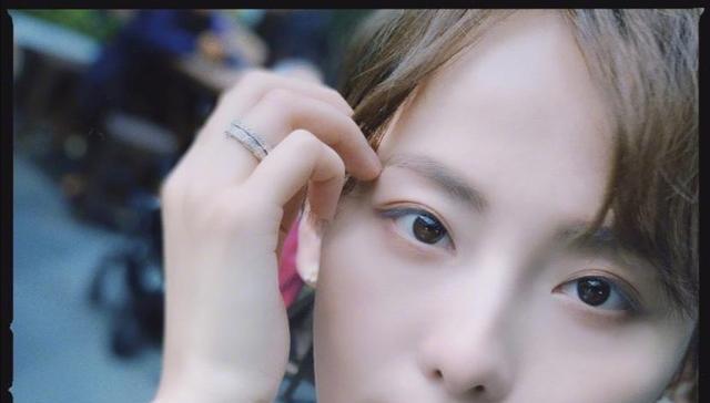 空气刘海|张嘉倪的空气刘海怎么穿才好看?