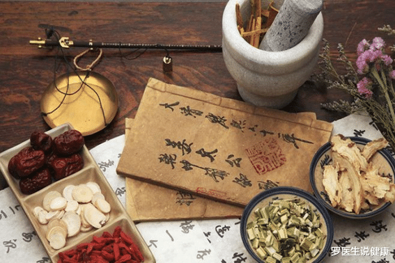 甲状腺癌|闺蜜二人同时确诊甲状腺癌,相拥痛哭,医生怒斥:糊涂!这一习惯是在自毁