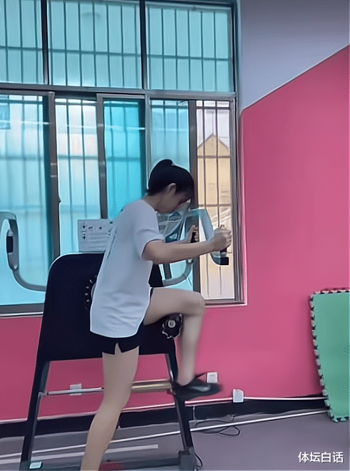 中国足球|全运会“女版刘翔”因颜值高爆红！吊打当红花旦，北大清华争抢
